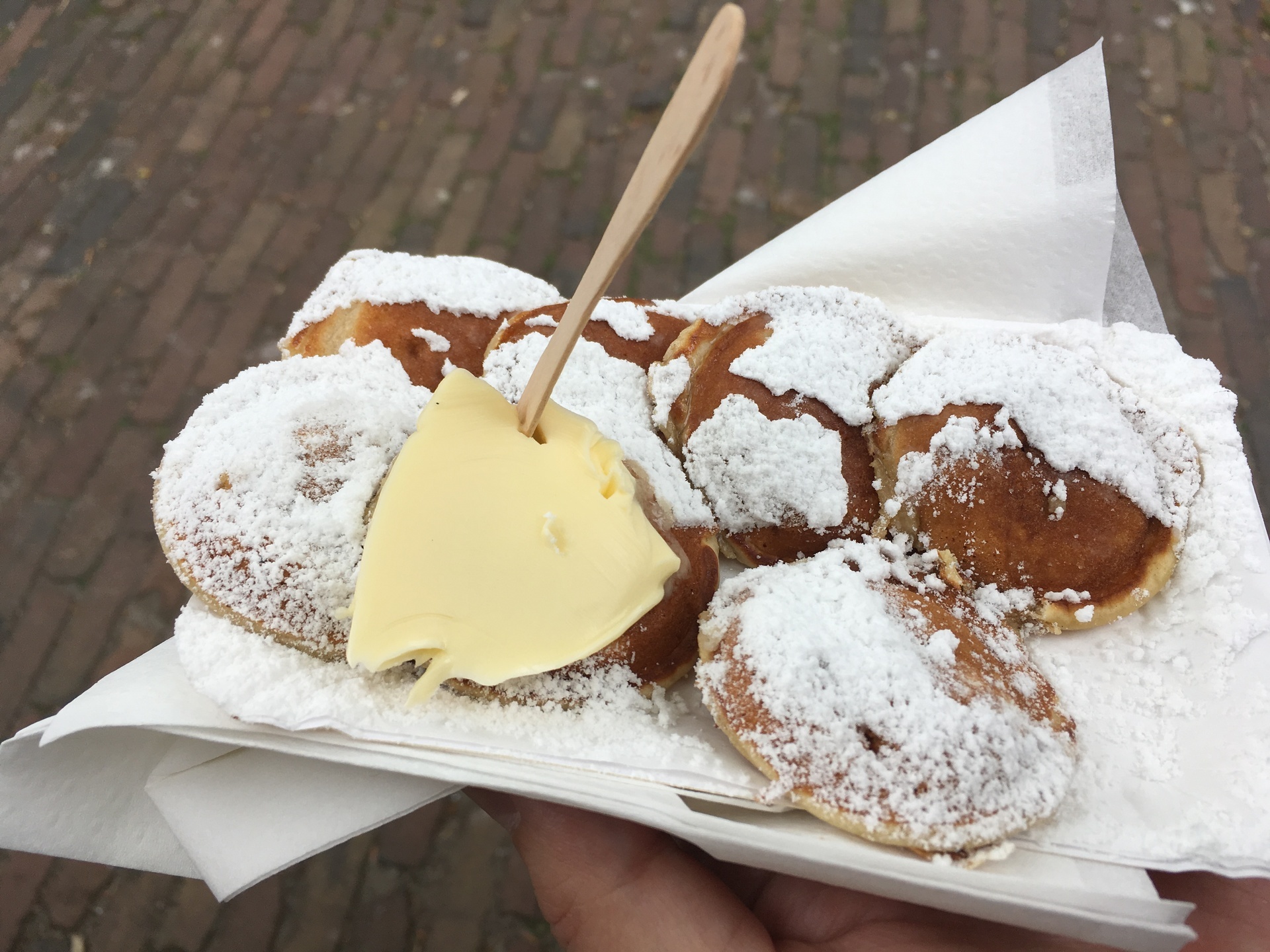 オランダ伝統の小さいパンケーキpoffertjesを作ろう オランダに住むとこうなる